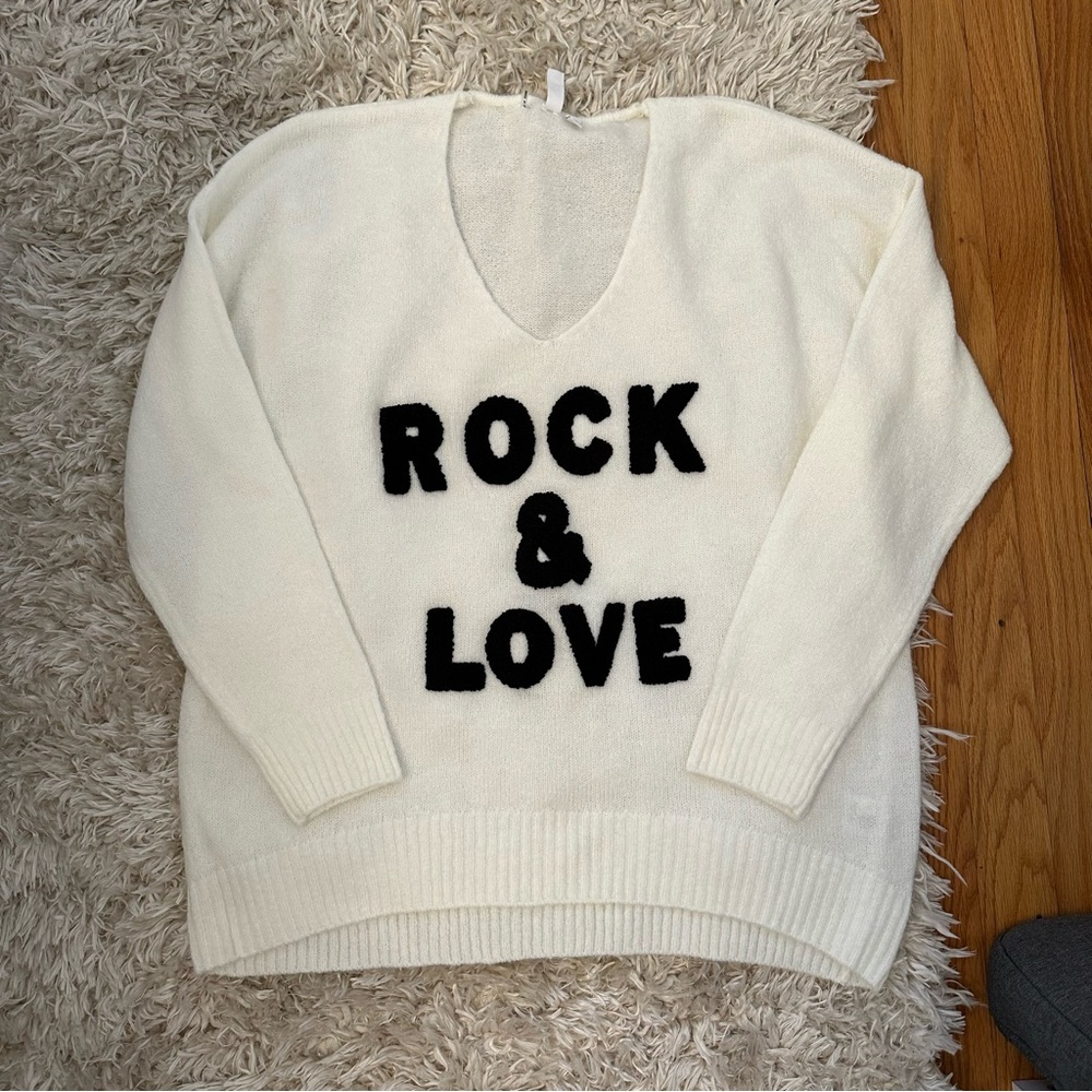 Elan - Rock & Love Sweater - Size Small